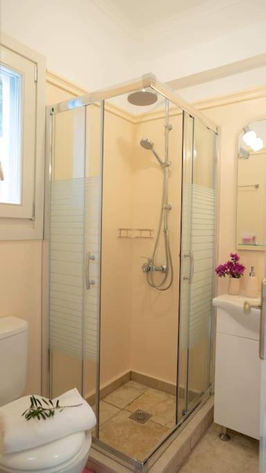 Paradise House Apart3, 5Min Walking Distance To Fiskardo Center Экстерьер фото
